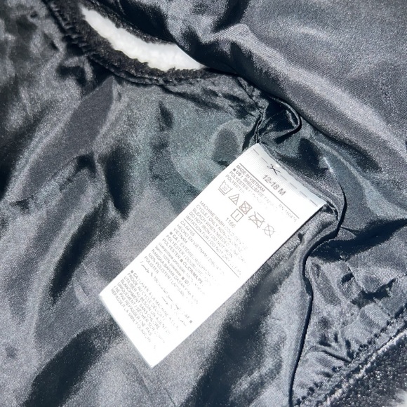 FUR VEST | OLD NAVY 🖤 - Picture 4 of 4